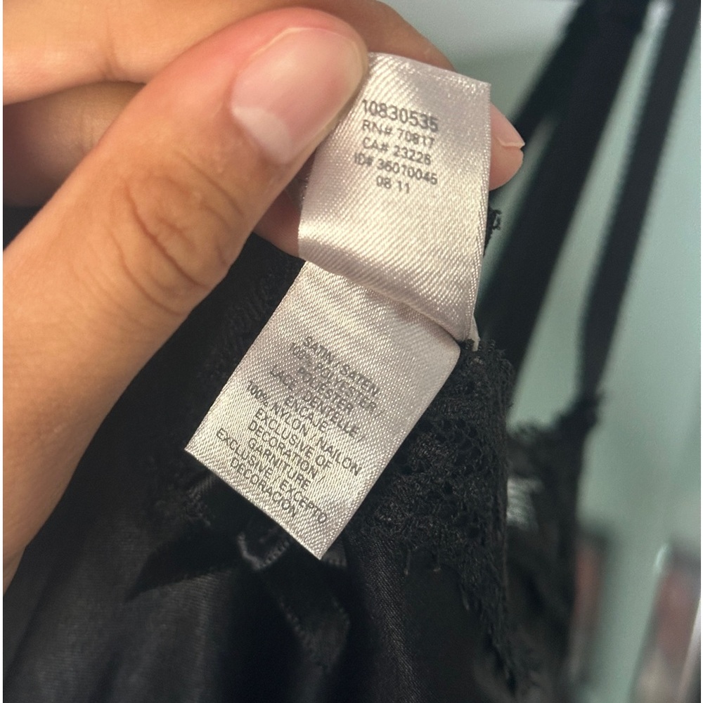 Victoria’s Secret Black and Lace Sleeveless Chemise - Picture 8 of 11